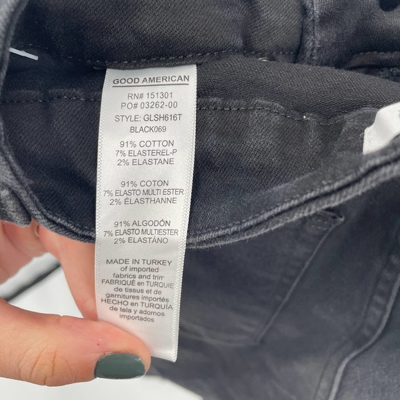 Good American | NWT Good Legs Step Fray Hem Denim // 0 - Picture 5 of 9